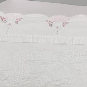 2 Vintage Pillow Cases Floral Embroidery Crocheted Scalloped Edge Cotton